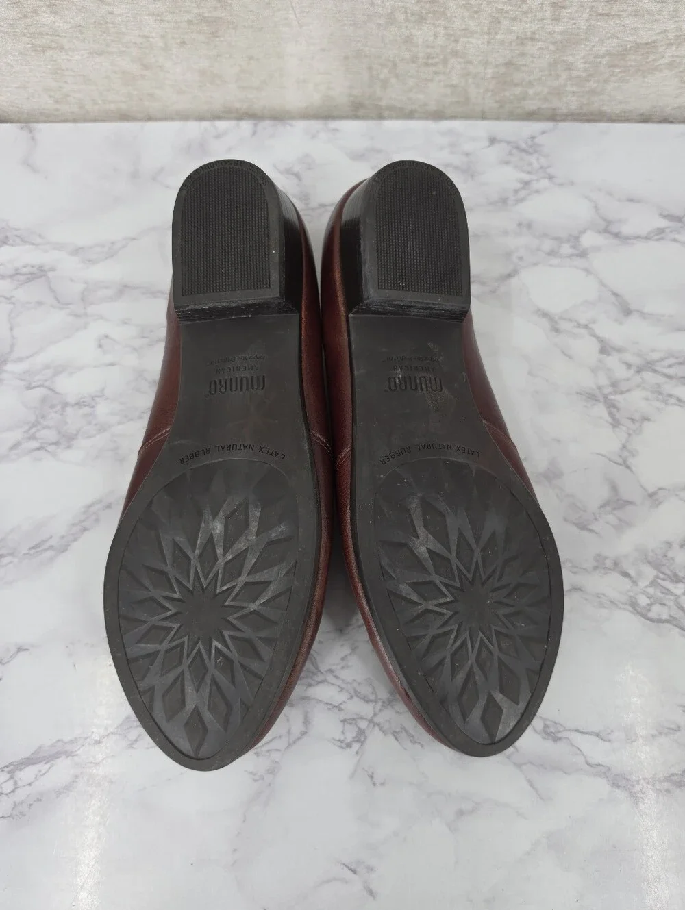 Munro Hailey Women’s Slip-On Leather Heeled Loafers in Brown